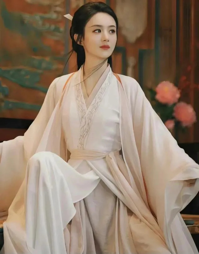 赵丽颖《与凤行》预约破900万,大女主排面拉满,这6人和她都是二搭