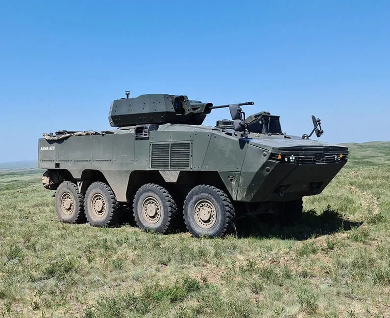 arma是由土耳其otokar公司自主设计的一系列6x6和8x8轮式装甲车,该车