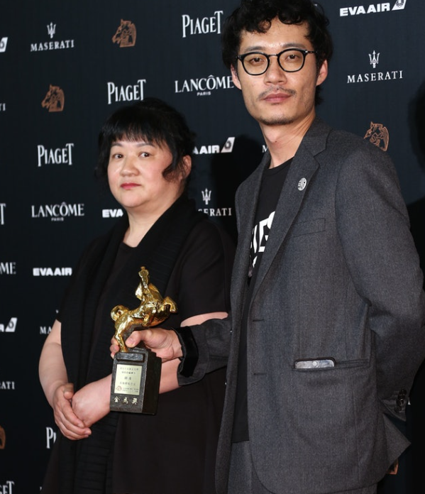 胡波自杀6年,母亲悲痛喊话王小帅:请您看着我的眼睛与我直接对话