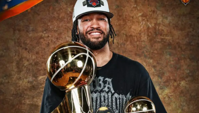 NBA官方晒总冠军定妆照：尼克斯17人出镜 索汉和杰米森没拍上？