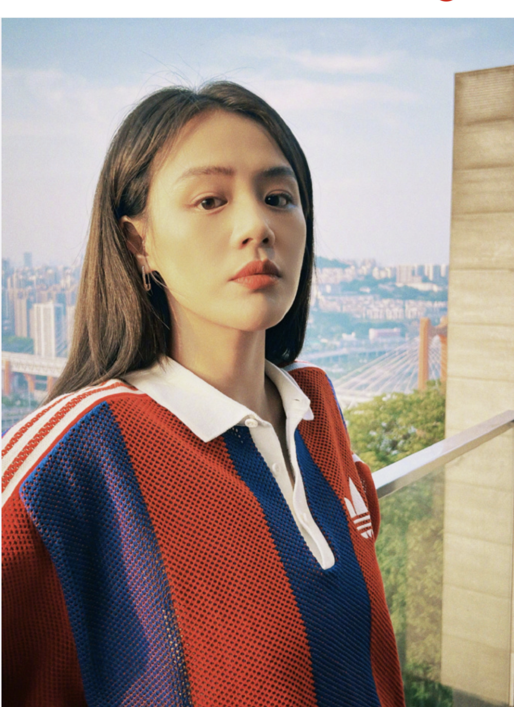 36岁马思纯现状:穿运动衣长发披肩,她已经和周冬雨差距越来越大