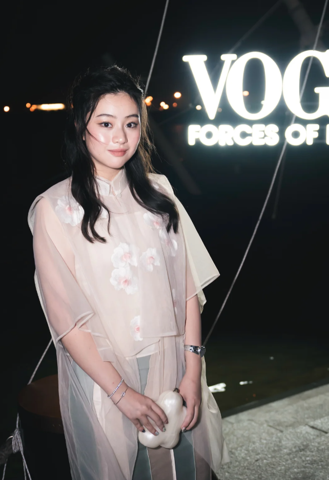 甘比刘銮雄女儿土,老衣品的背后,藏着普通人羡慕不来的松弛感