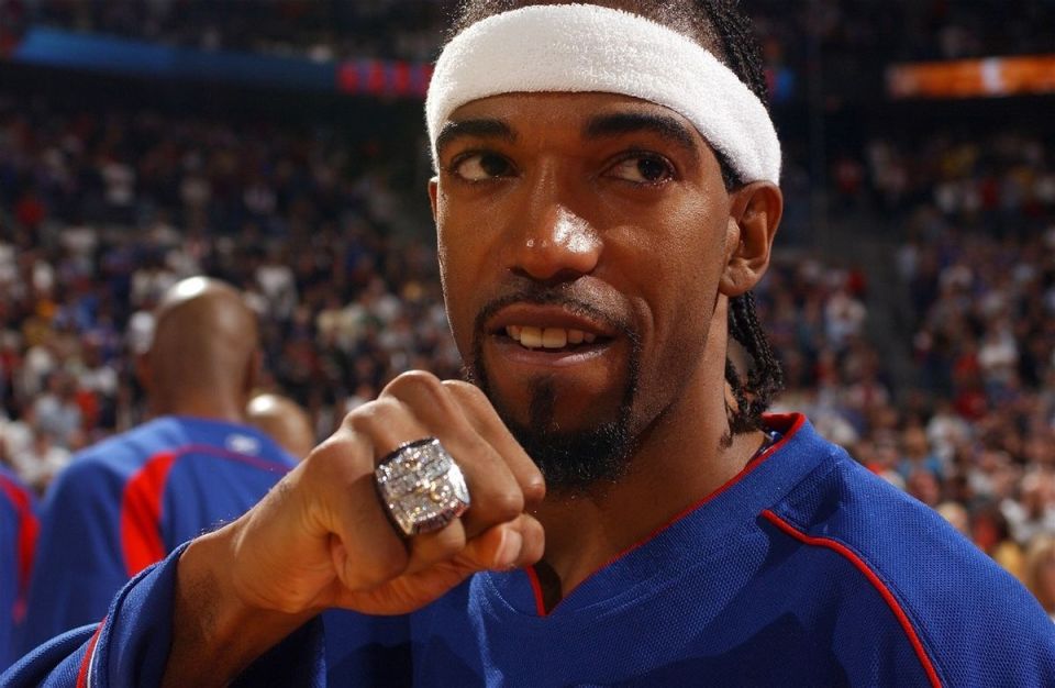 曾被乔丹羞辱,却在总决赛累垮科比,面具侠汉密尔顿后来去哪了?