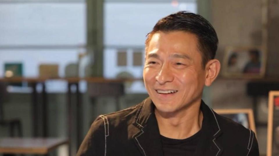 62岁刘德华晒一日三餐王晶感慨不是人过的日子难怪他看起来像小伙子