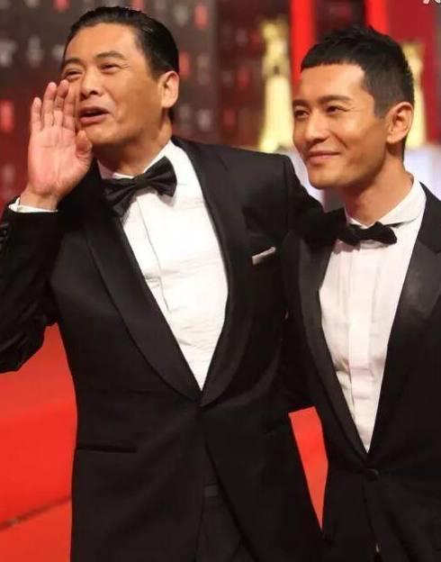 如何评价黄晓明的长相?