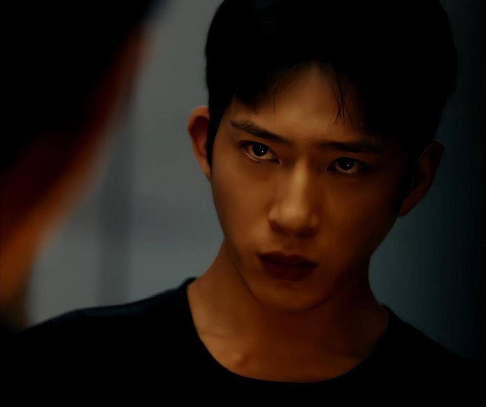 悬疑剧《新生》首播,连看3集后,我要说:井柏然这回押对了宝