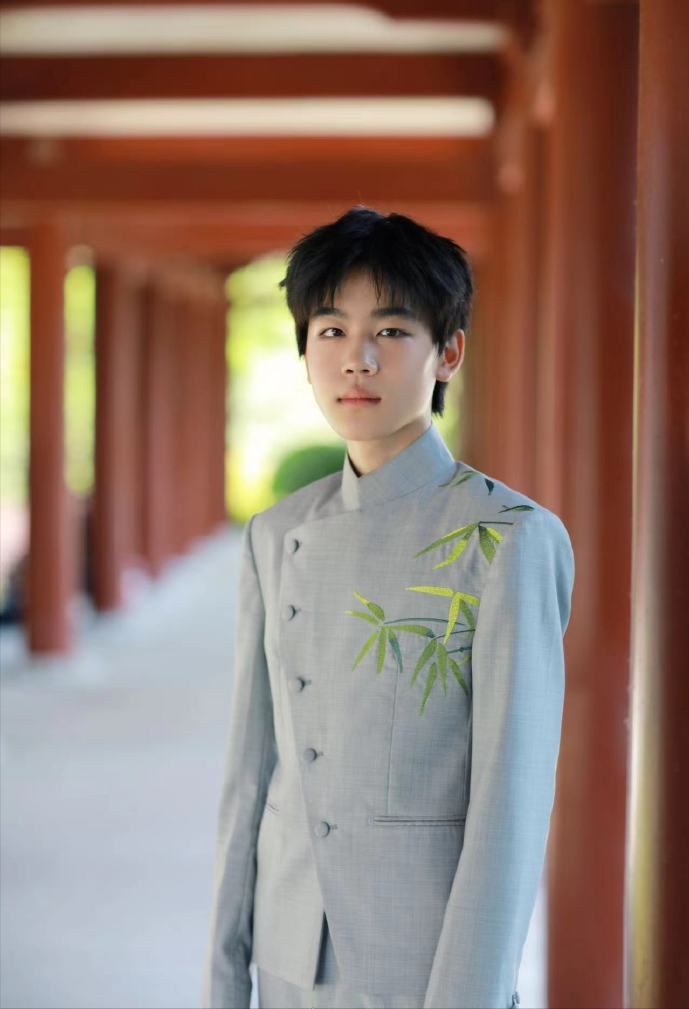 艾米凭《墨雨云间》获好评,颜值演技不输给吴谨言,韩昊霖荣梓杉有队友