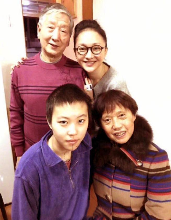 汪峰护新欢,却欠章子怡一场婚礼:贵圈大花都是恋爱脑?全离了