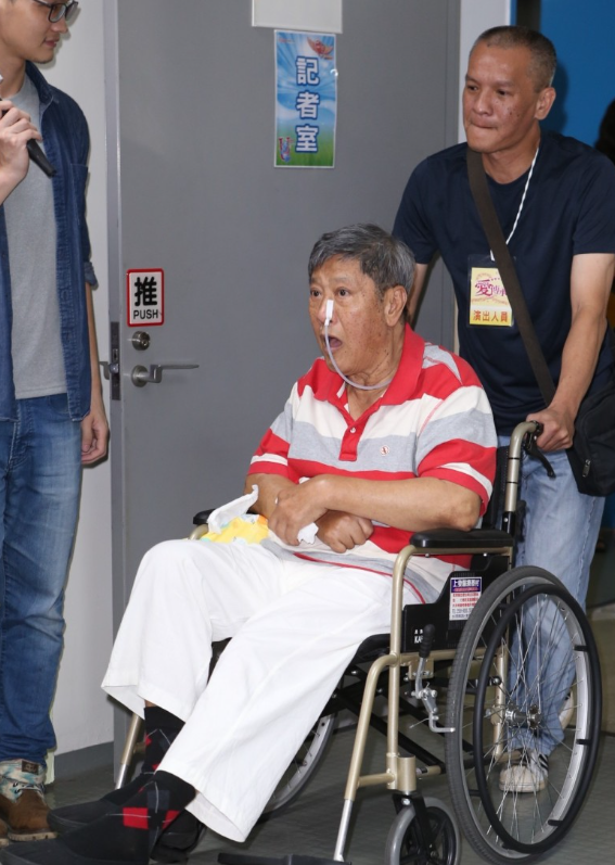 台湾歌王万沙浪去世,上春晚成名却极其凄惨,遭妻儿抛弃曾服毒自杀