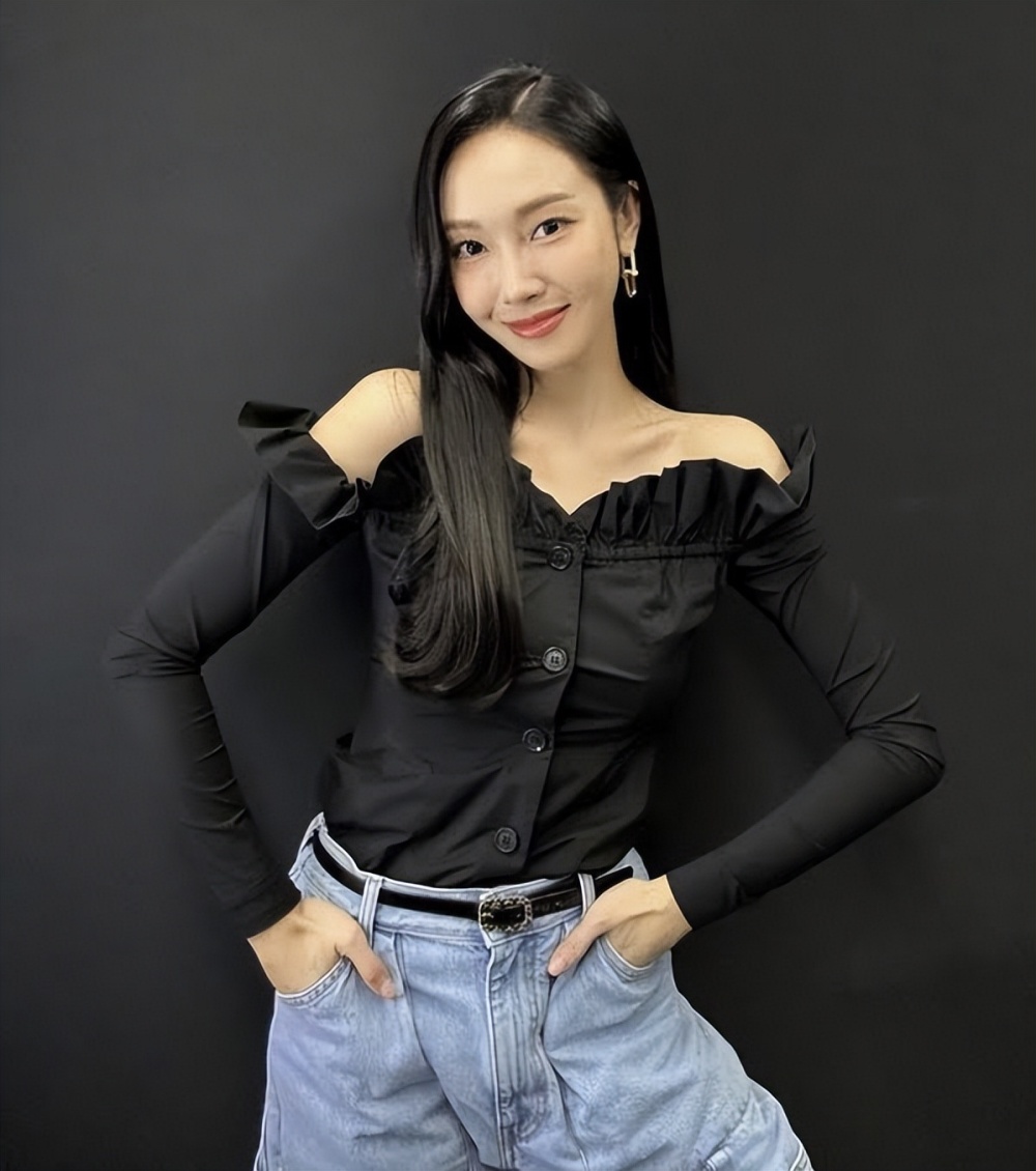 随着exo起诉sm"奴隶"合同,exo合约的爆料,在网络上热传,有韩国网友称