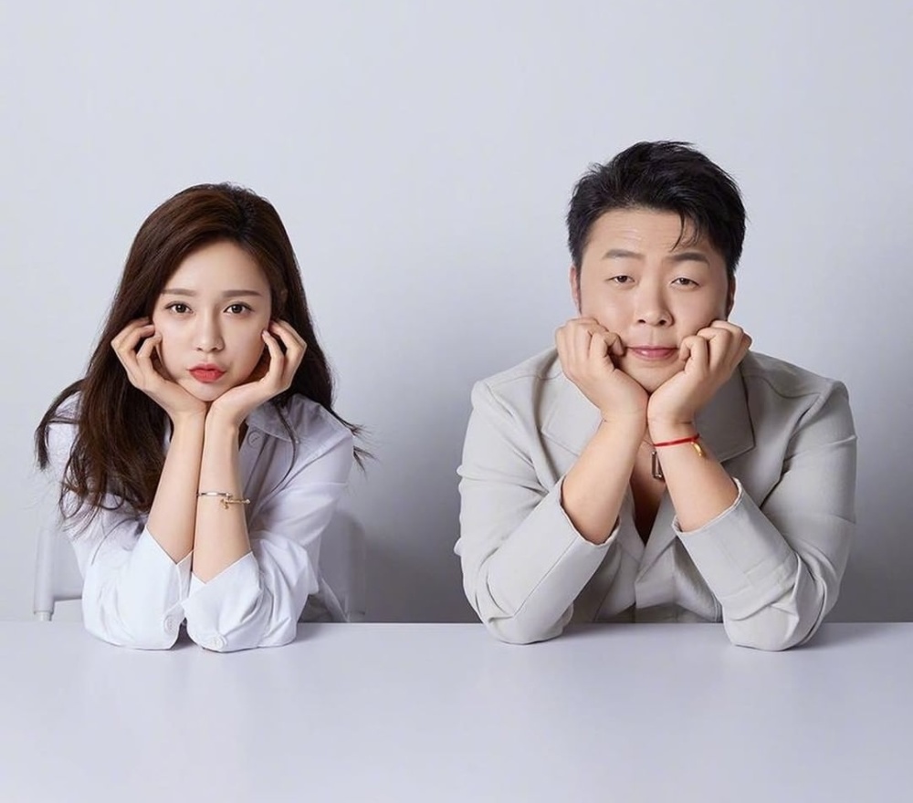 杜海涛520送200元玫瑰花被吐槽廉价,沈梦辰晒恩爱同框,发文极力护夫