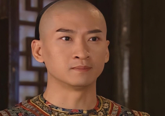 53岁的周杰,单身未婚有钱,他有6年的时间,没有在荧幕上出现了_腾讯