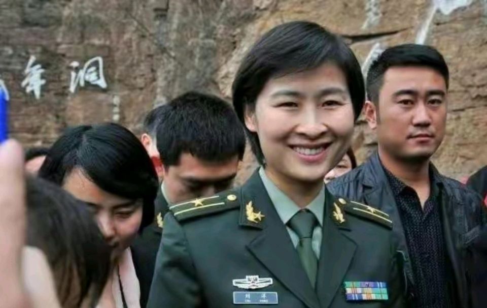 女航天员刘洋大校军旅之路新的身份果然不一般