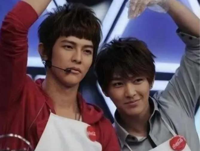 汪东城说话直白,晒照嘲讽炎亚纶,暗示双方不会同台_腾讯新闻