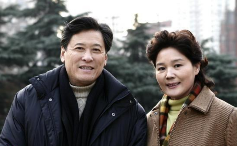 90年代走红的杨青：前夫是军人，女儿现在是知名演员_腾讯新闻