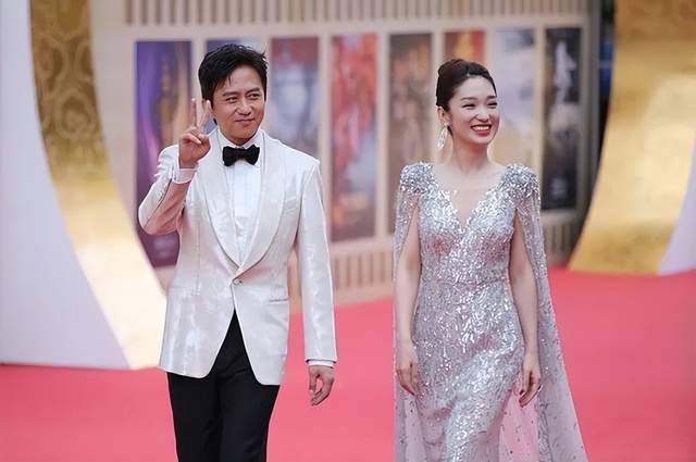 华表奖这一夜:袁泉气质无双,刘德华帅爆,明星一眼万年_腾讯新闻