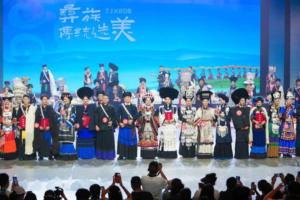 火把节彝族传统选美火把节,逐渐成为凉山州节庆的一张名片,也成为凉山