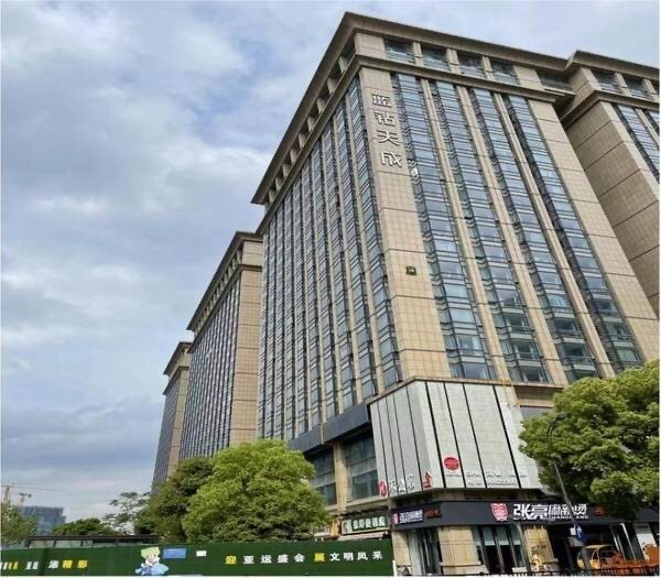 降价3.4亿元,申花核心区商场打"骨折"后终于成交