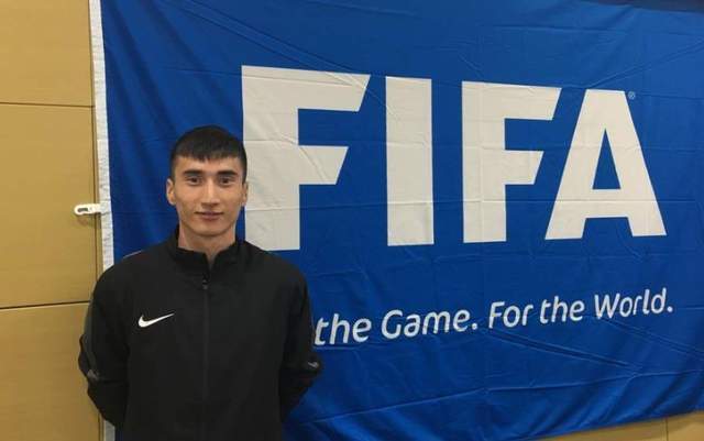 下一个马宁34岁麦麦提江有望晋升最年轻国际级裁判