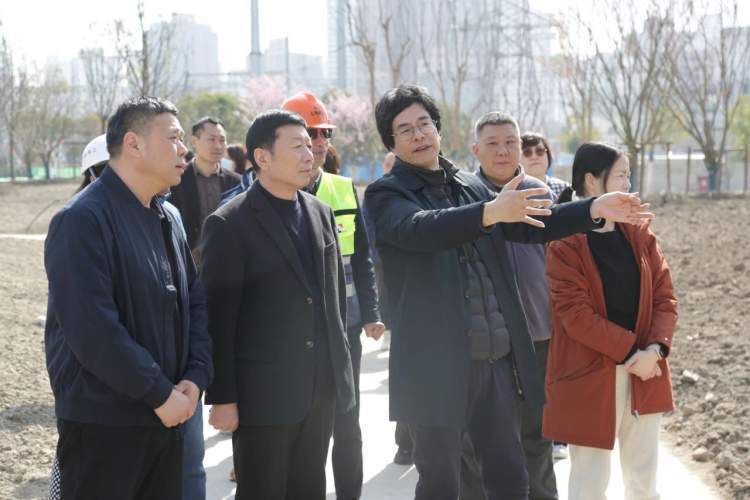 石泉路街道丨上海春风相邀播种希望石泉路街道开展2024年全民义务植树