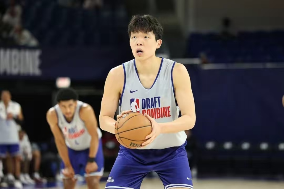 直接选了5个首轮秀！篮网成选秀大会最大输家？选了一套首发阵容_1