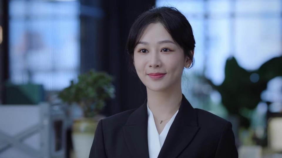 扫楼活动这一晚,被穿搭拉胯的杨紫惊艳,一脸稚气也难掩盛世美颜_腾讯