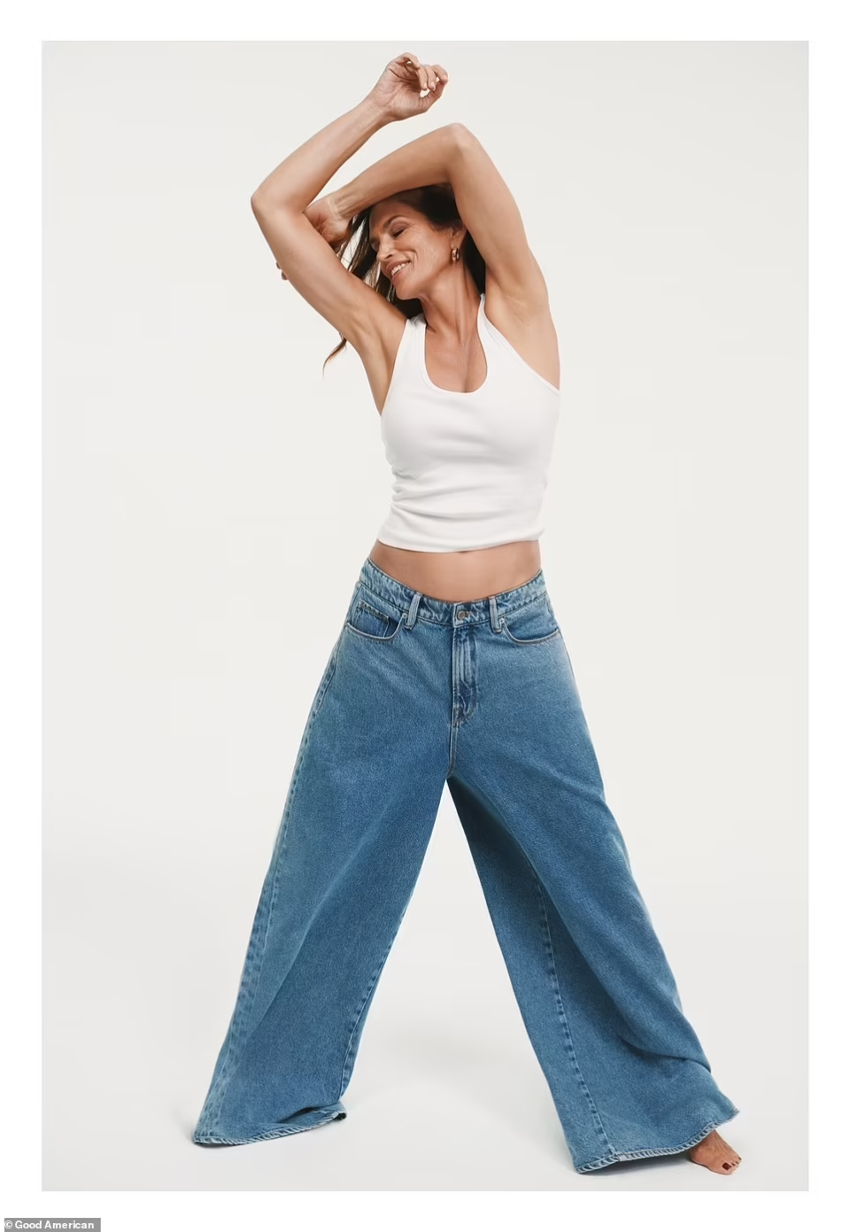 科勒聘请58岁辛迪·克劳馥作代言,眼光对了,就是会为老飒女买单