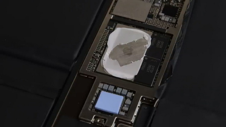新iPad Pro再现内存门，12GB=8GB？苹果的骚操作可不止于此_腾讯新闻