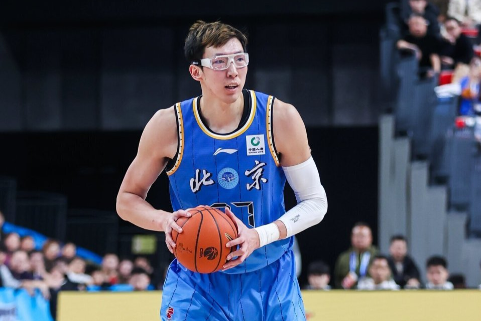 北京送四川24连败！周琦4中4砍11+7 麦基首秀12+6+3连秀暴扣_腾讯新闻