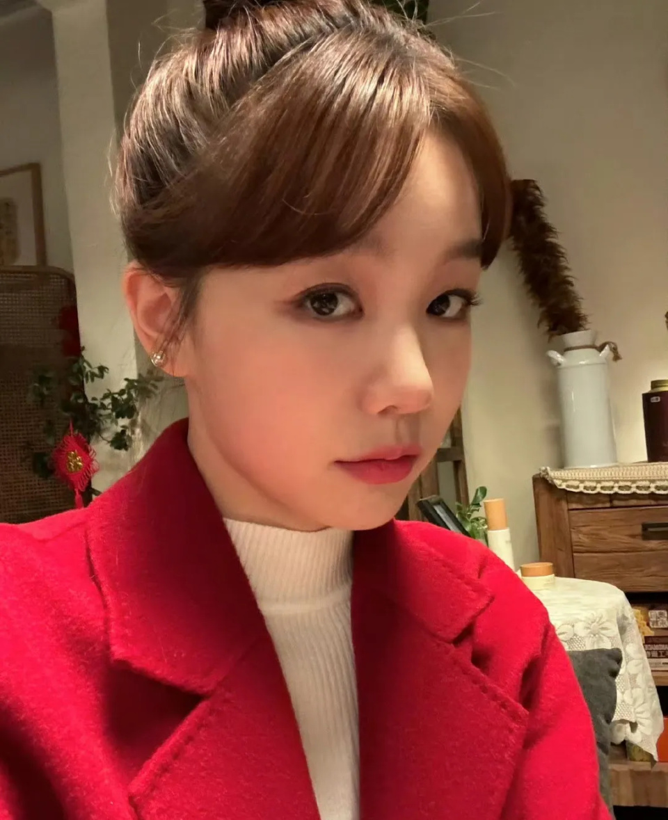 徐梦洁演短剧惹争议,但这种做法很聪明_腾讯新闻