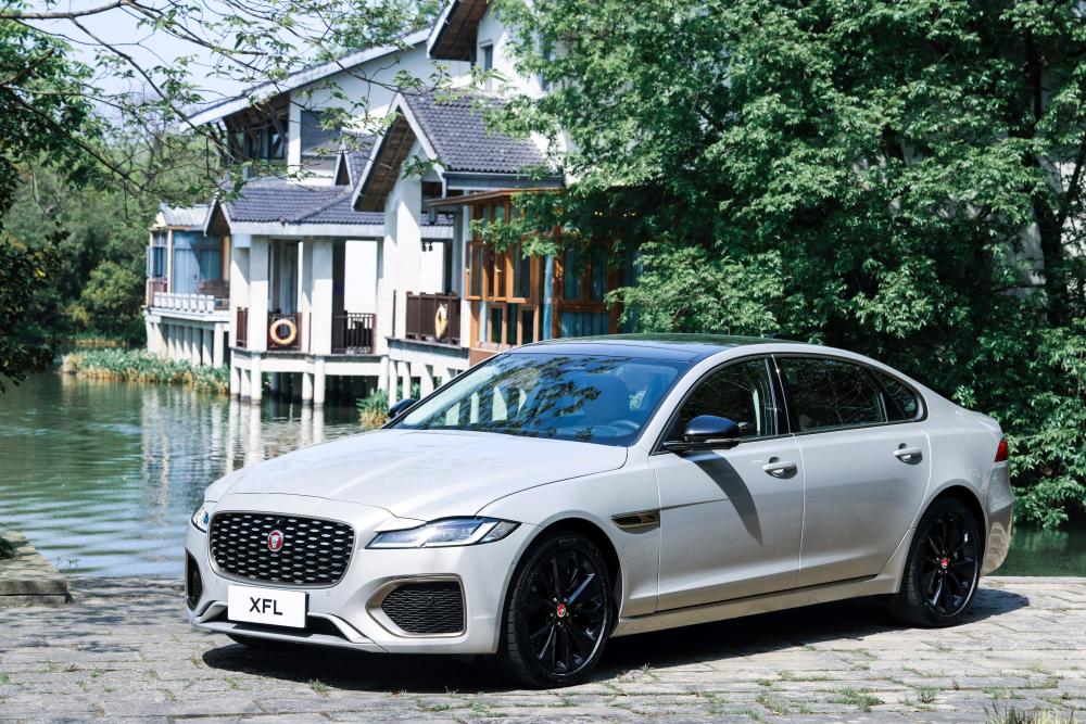 捷豹xfl鎏金版,怎么承载英伦品味和优雅?_腾讯新闻