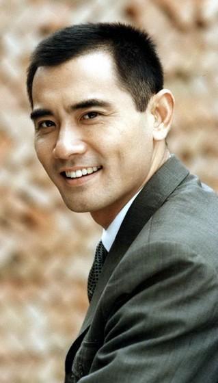 很多人总是将赵文瑄误认成王凯,他俩长得到底有多像?_腾讯新闻