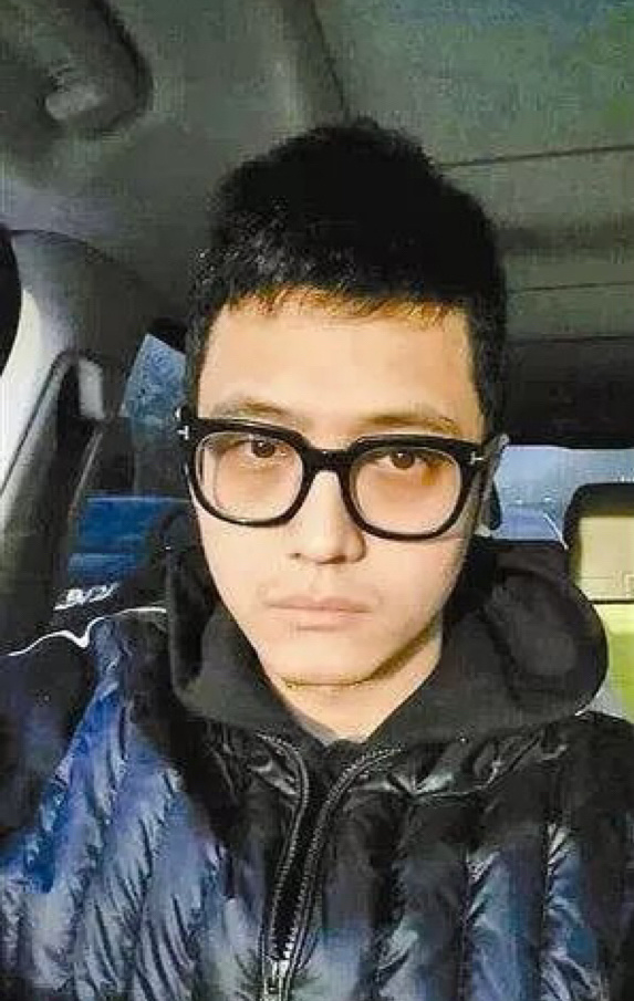 此外,记者还表示,宋喆出狱后便返回位于北京的家中.