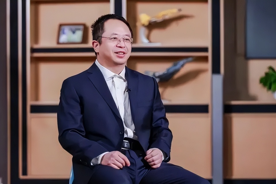 "红衣教主"周鸿祎,可不止会演讲