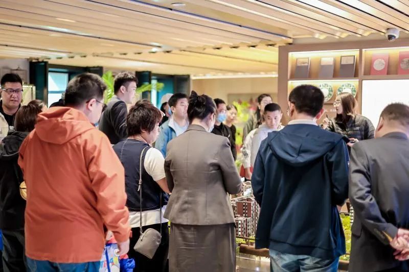 北京楼市升温明显 这个假期您看房了么 | 大侠看房_腾讯新闻