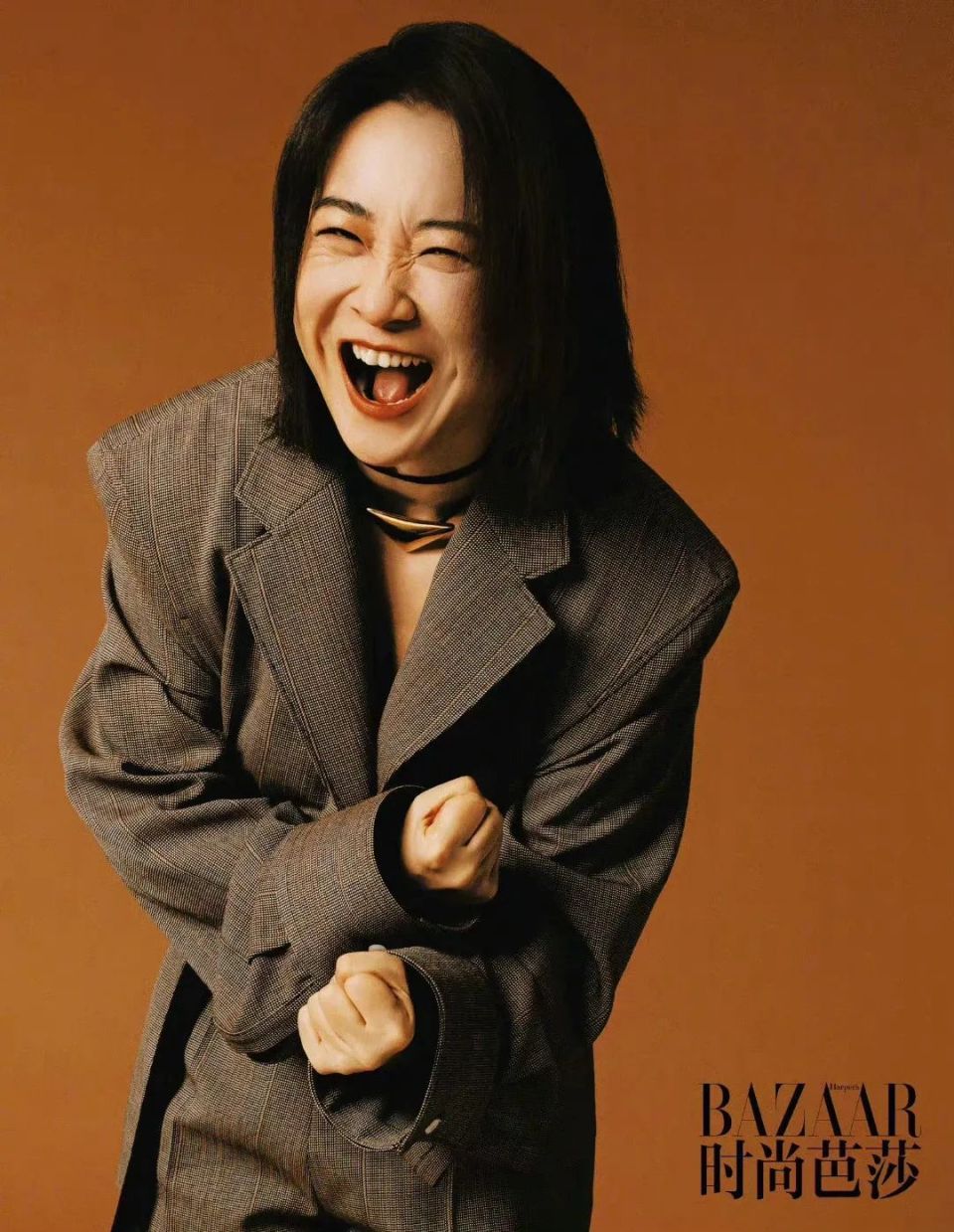 贾玲穿搭来了,2024第一位时尚偶像就是她了_腾讯新闻