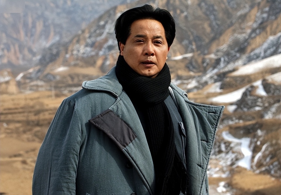 扮演“毛主席”演员王霙因病去世，享年66岁，一生在扮演毛主席_腾讯新闻