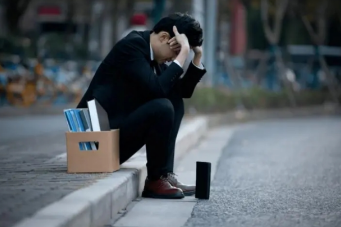 一位36岁中年男人,失业在家的艰难,我的遭遇你经历过吗_腾讯新闻