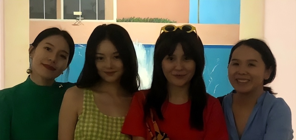 晚晚又被打假：从“野模”到京圈贵妇，靠男人的上位并不稳妥？_腾讯新闻