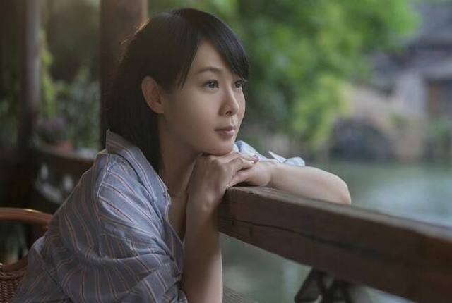 自从刘若英结婚生子之后,她就很少在娱乐圈露脸了,这一次突然晒出了