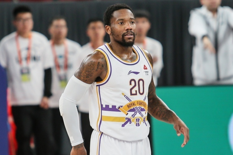 北控错失好局0-1深圳 萨林杰轰33 20强夺赛点_腾讯新闻