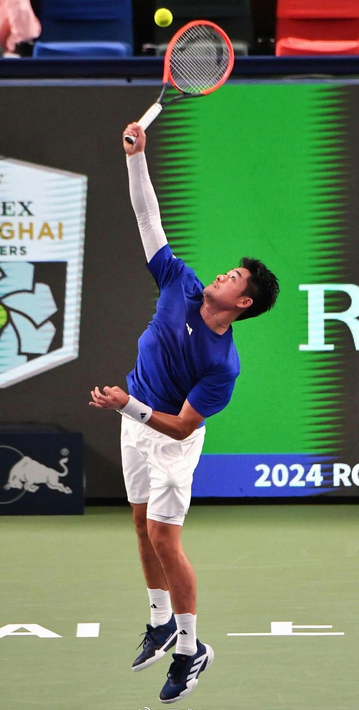 将名誉世界第一逼入困境 吴易昺为中国男网赢得尊重