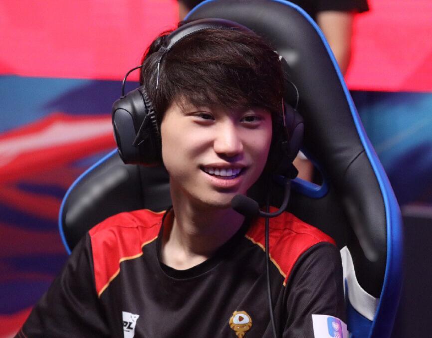 律师分析doinb事件他潜逃行为导致罪加一等顶格处罚只有9年