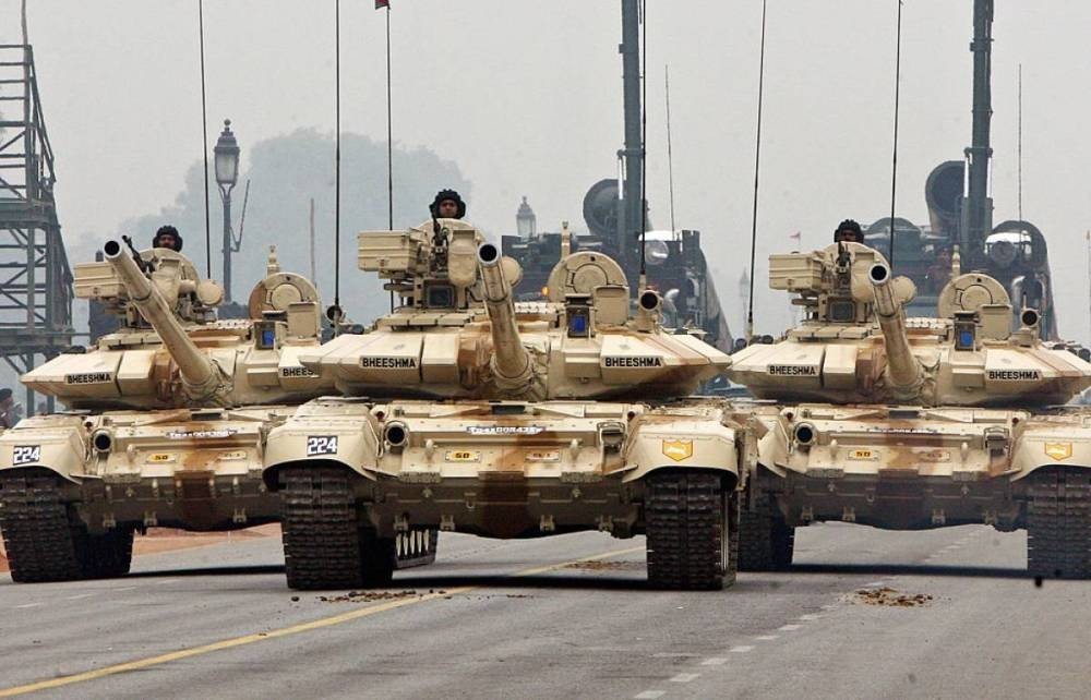 美法援乌战车还在路上，印援俄坦克已上战场，忤逆美国印度有底气七年级上册语文答案一本2023已更新(今日/哔哩哔哩)