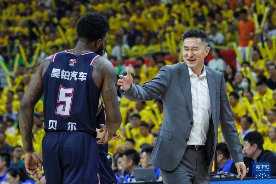 篮球——cba季后赛半决赛第三回合:广东华南虎胜辽宁本钢