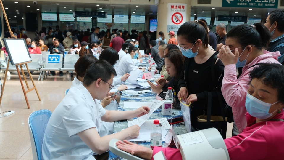 西京医院肿瘤科,放射治疗科,门诊部,空军第九八六医院肿瘤科多位专家