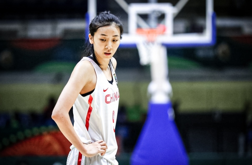 篮球女神回归!曝赵爽时隔两年复出 她退役后升级当妈