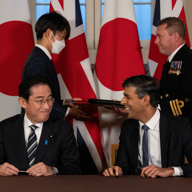 英国日本签协议,允许互相驻军,其实是在东亚,给北约开了一扇门_腾讯