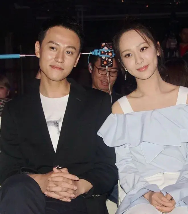 女方凌晨自曝单身,男方曾是杨紫的前男友_腾讯新闻