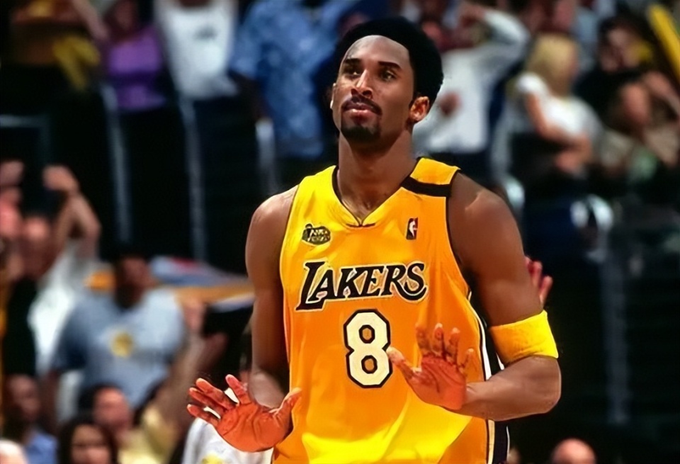 科比最高数据81分16板17助7断5帽,那乔丹,詹姆斯呢?